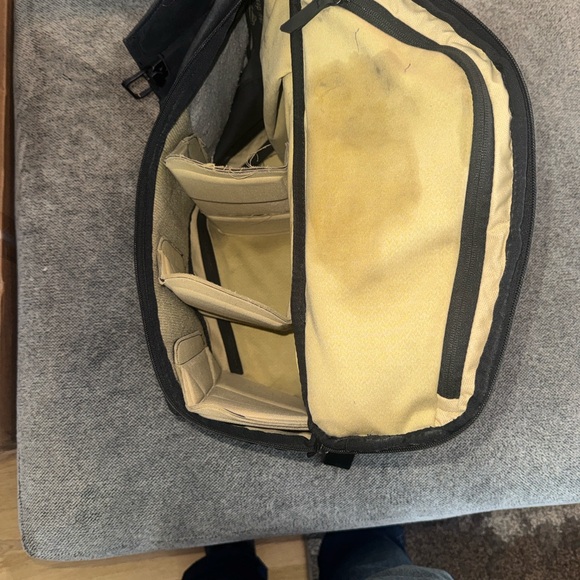 Peak Design 20L Black Photographers Backpack - Picture 6 of 10